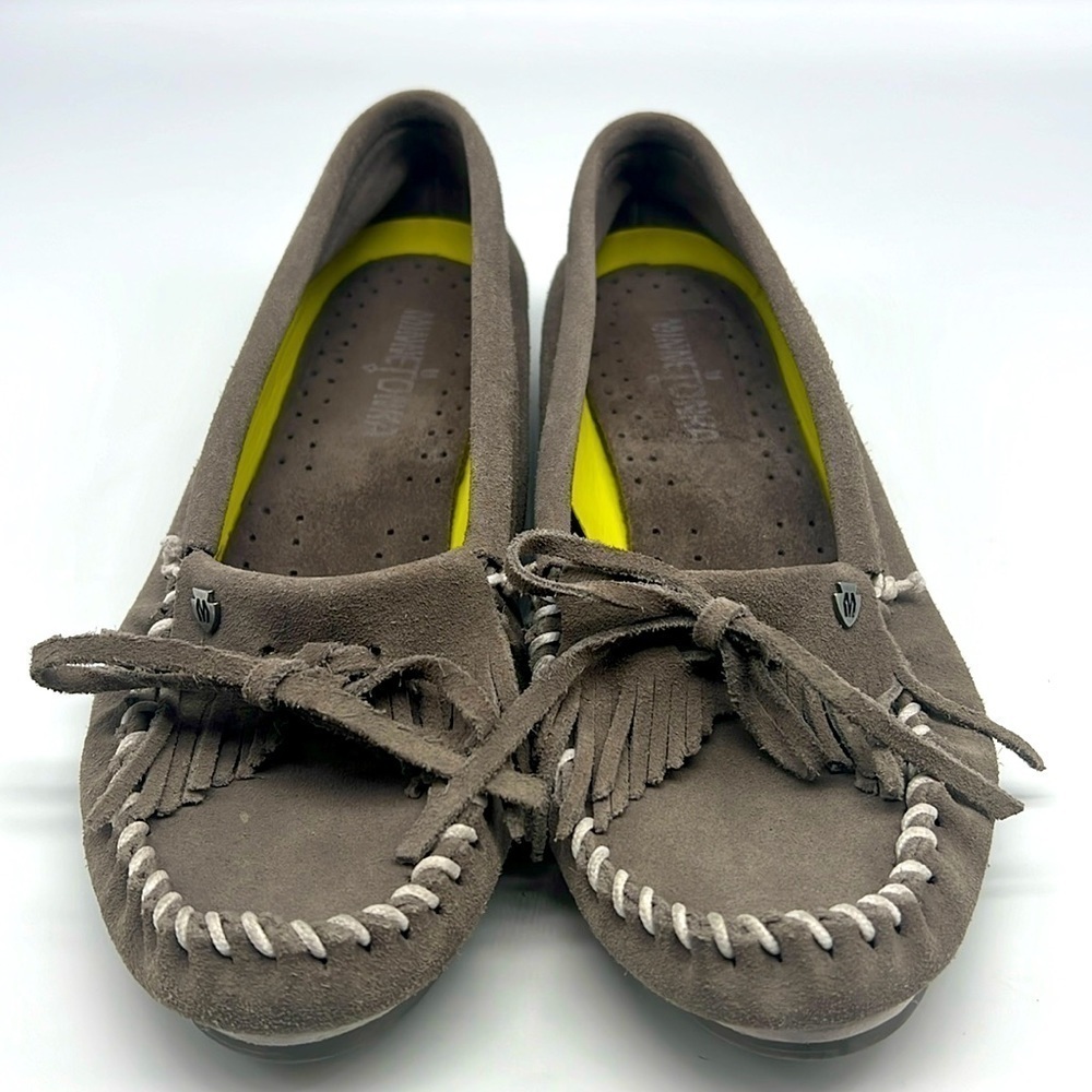 Minnetonka - Kitty Soft Grey Suede And White Piping Slip On Moccasins Size 7